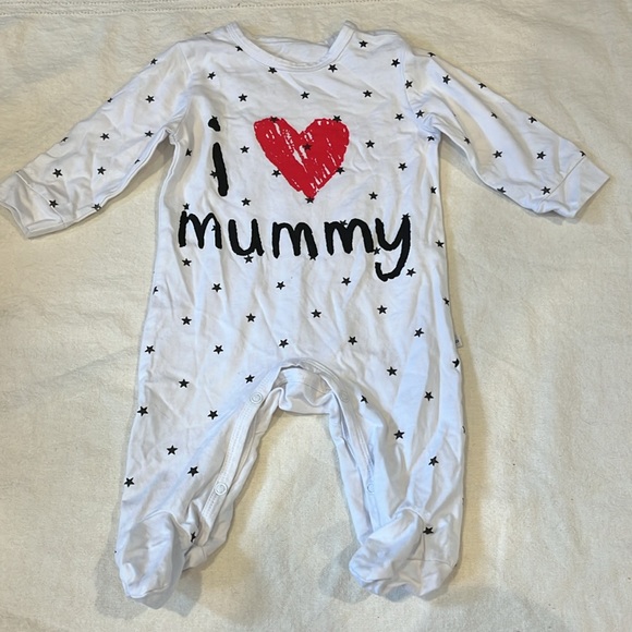 ‘I Love Mummy & Daddy' Footie Set - Picture 7 of 11